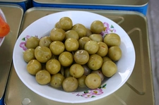 Erik Turşusu Tarifi ve Malzemeleri